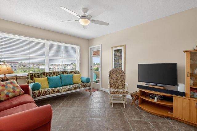 4299 NW 16th Street 310, Lauderhill, FL 33313