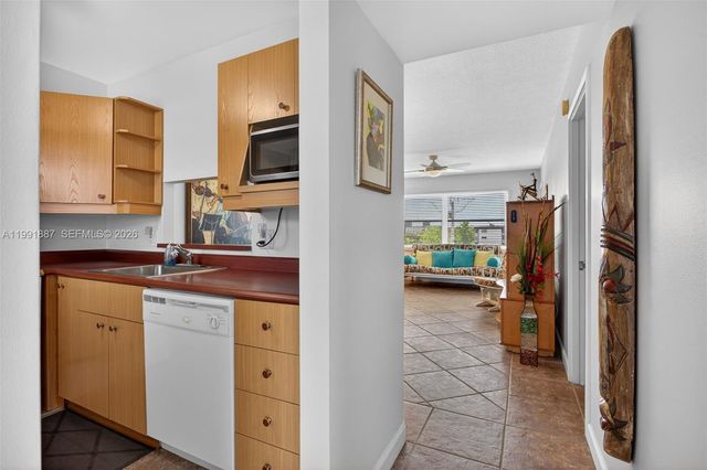 4299 NW 16th Street 310, Lauderhill, FL 33313