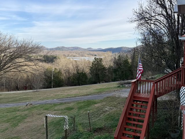 14 Cordell Hull Ln, Elmwood, TN 38560