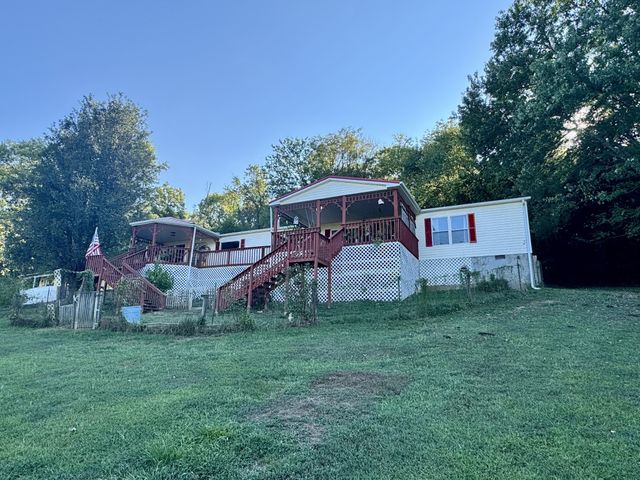 14 Cordell Hull Ln, Elmwood, TN 38560