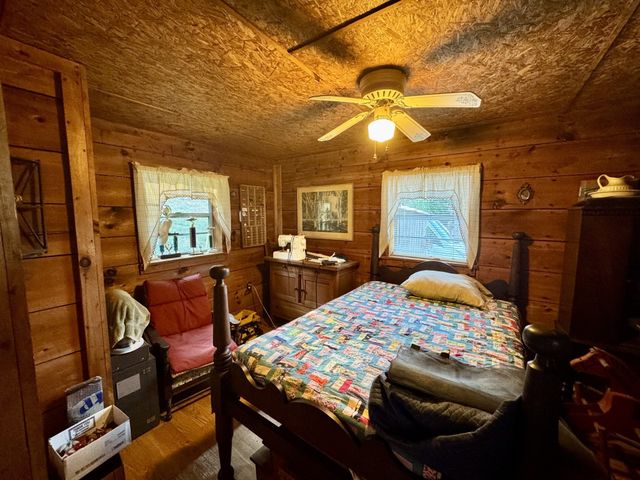 14 Cordell Hull Ln, Elmwood, TN 38560