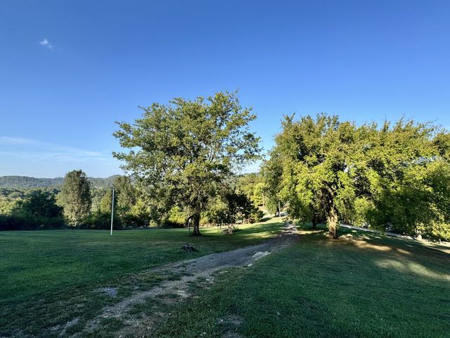 14 Cordell Hull Ln, Elmwood, TN 38560