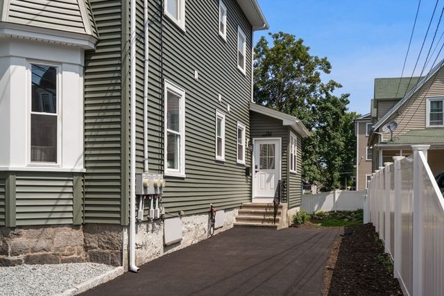 134 Brown Street 2, Waltham, MA 02453