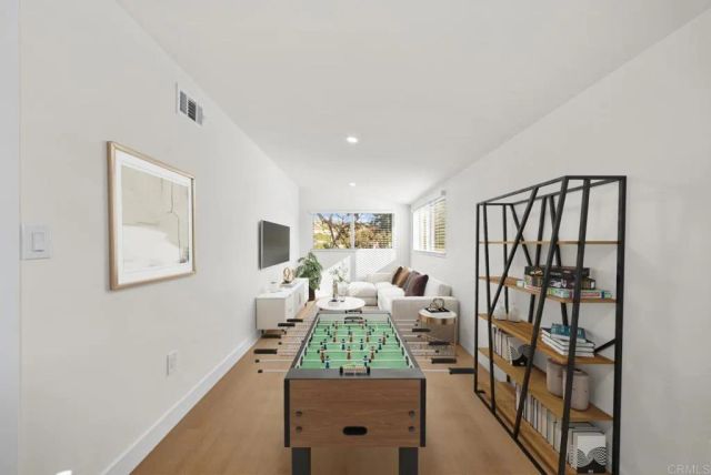 2003 Bayview Heights SPC 167, San Diego, CA 92105