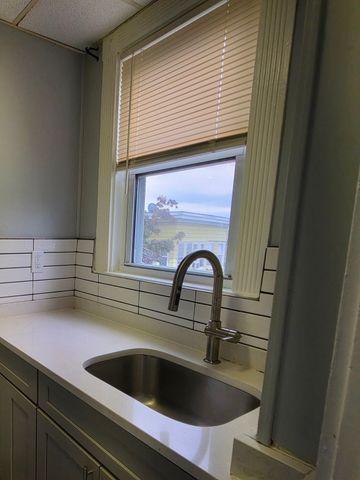 127 Washington 12, Lynn, MA 01902