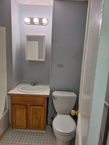 127 Washington 12, Lynn, MA 01902