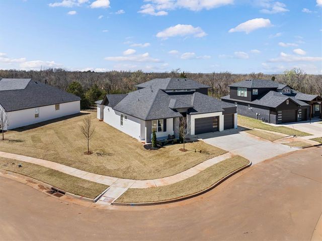 7228 NW 155th Street, Edmond, OK 73013