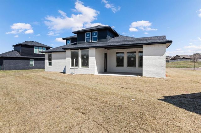 7228 NW 155th Street, Edmond, OK 73013