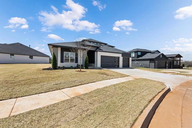 7228 NW 155th Street, Edmond, OK 73013