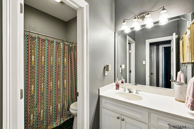 39496 Woodlake Dr, Prairieville, LA 70769