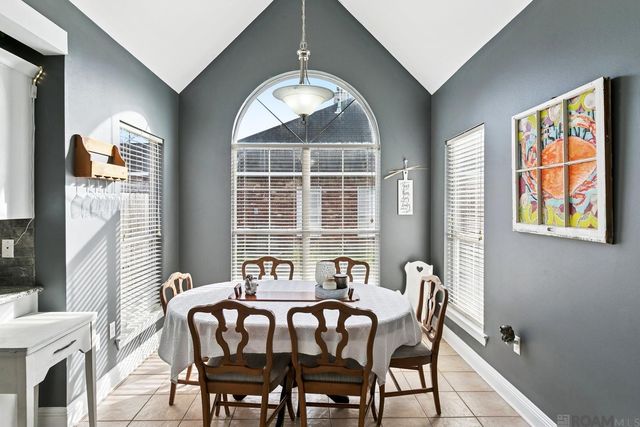 39496 Woodlake Dr, Prairieville, LA 70769