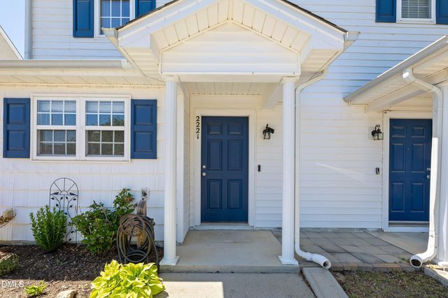 2221 Whistling Straits Way, Raleigh, NC 27604