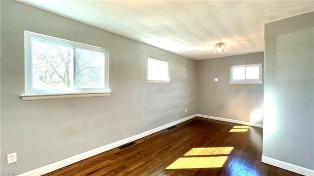 329 Jacqueline AVE, Virginia Beach, VA 23462