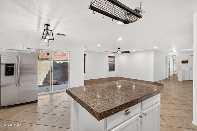 3480 S BOWMAN Road, Apache Junction, AZ 85119