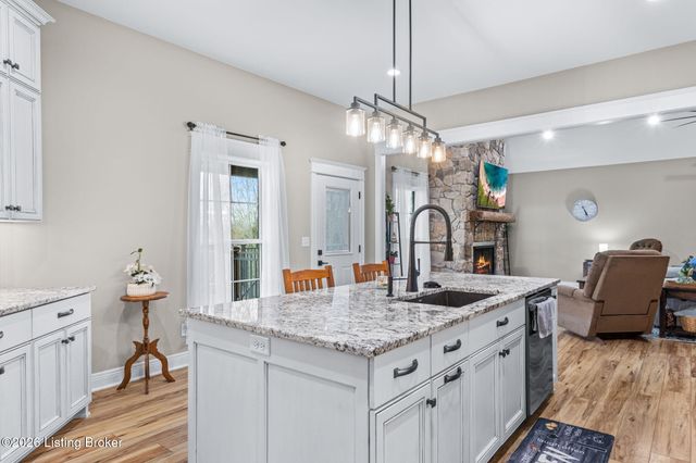 178 Clayleen Way, Taylorsville, KY 40071