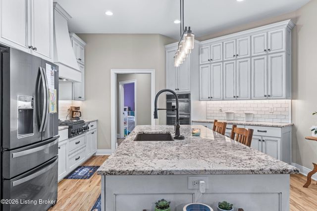 178 Clayleen Way, Taylorsville, KY 40071