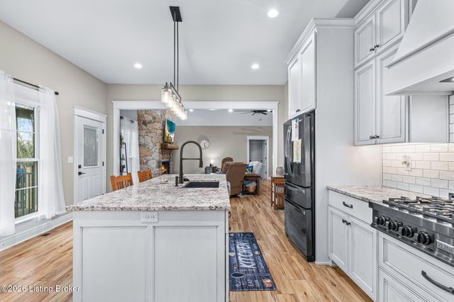 178 Clayleen Way, Taylorsville, KY 40071