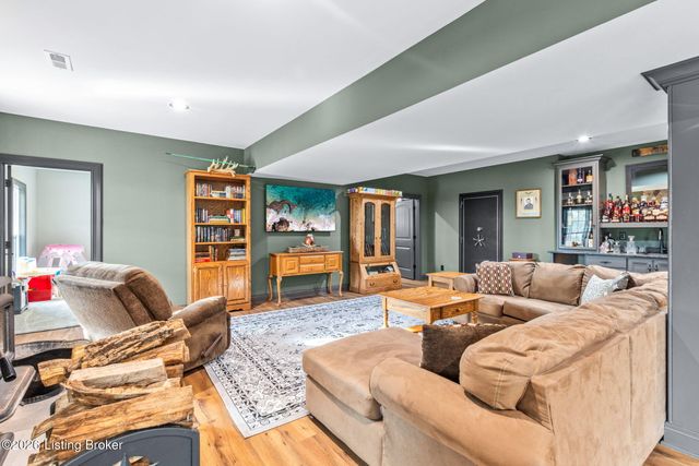 178 Clayleen Way, Taylorsville, KY 40071