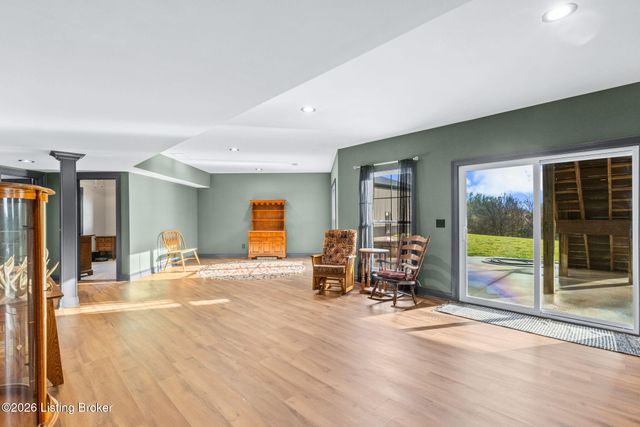 178 Clayleen Way, Taylorsville, KY 40071