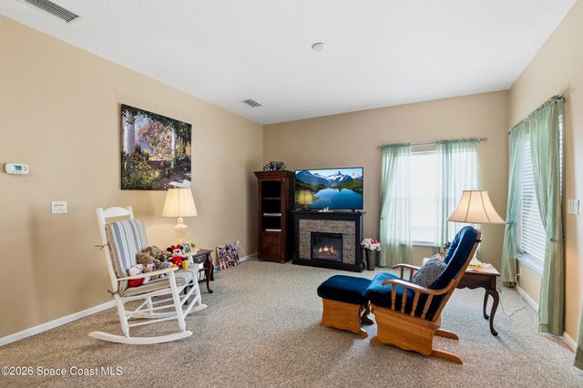 698 Thuringer Street NW, Palm Bay, FL 32907