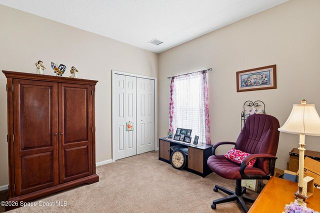 698 Thuringer Street NW, Palm Bay, FL 32907