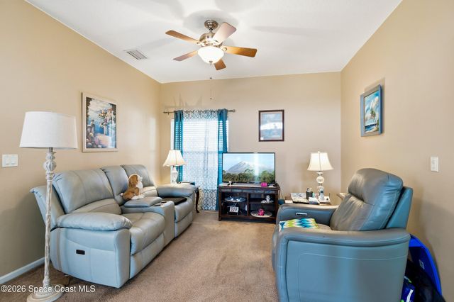 698 Thuringer Street NW, Palm Bay, FL 32907