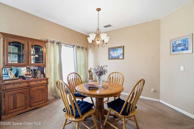 698 Thuringer Street NW, Palm Bay, FL 32907