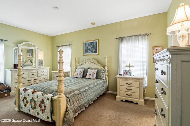 698 Thuringer Street NW, Palm Bay, FL 32907