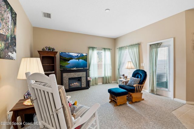 698 Thuringer Street NW, Palm Bay, FL 32907