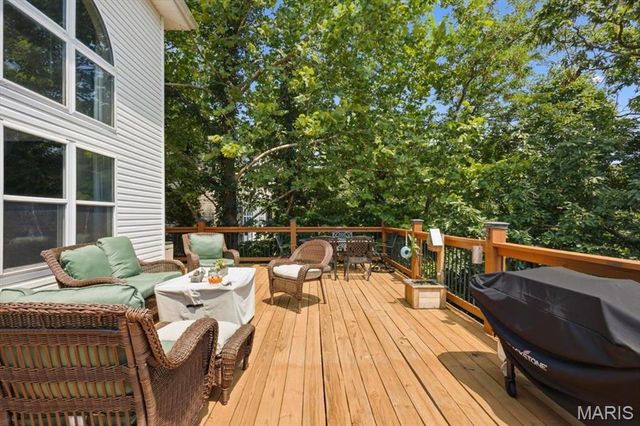 688 Meramec View Drive, Eureka, MO 63025