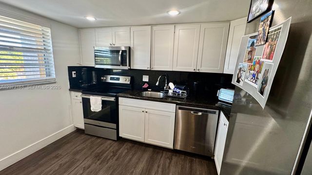 3390 Foxcroft Road C305, Miramar, FL 33025