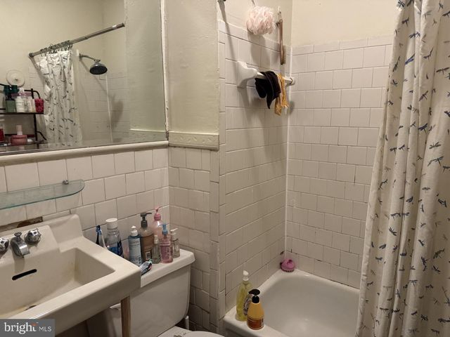 3045 GUILFORD AVE, Baltimore, MD 21218