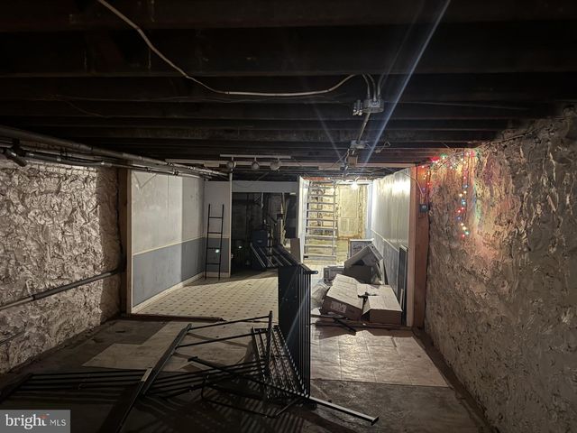 3045 GUILFORD AVE, Baltimore, MD 21218