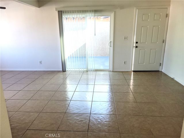 16742 Lynn Lane C, Huntington Beach, CA 92649