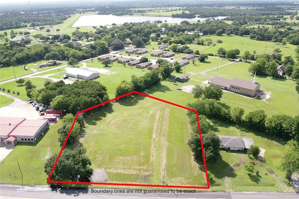 1623 & 1677 East Main Street, Madisonville, TX 77864 — exterior