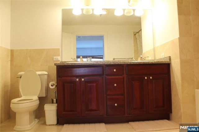 6104 City Place, Edgewater, NJ 07020
