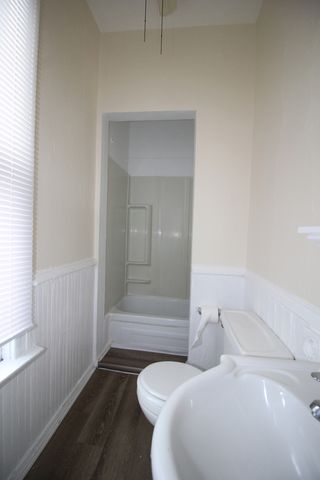 12814 Greenwood Avenue, Blue Island, IL 60406