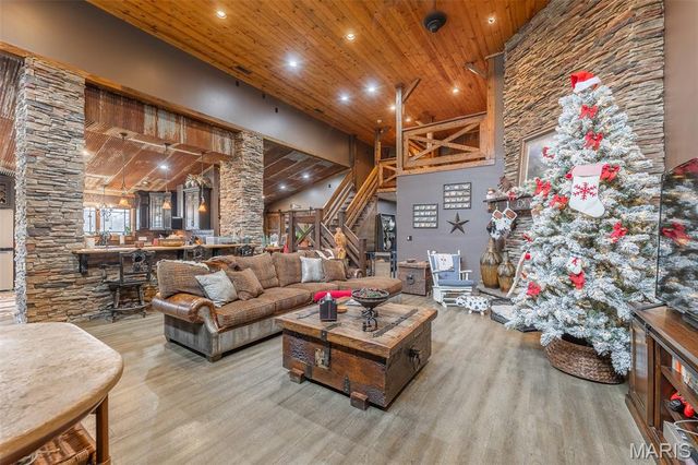 489 Pumpkin Patch Road, Doniphan, MO 63935