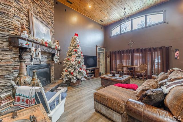 489 Pumpkin Patch Road, Doniphan, MO 63935