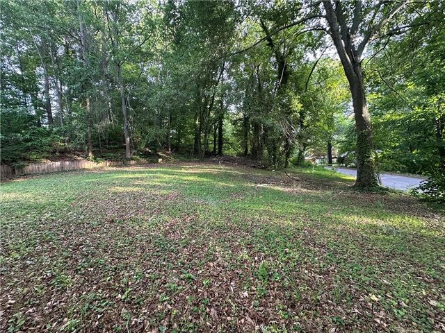 280 Crescent Drive, Gainesville, GA 30501