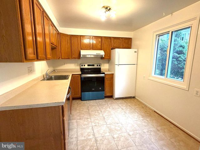 10336 WATKINS MILL DR, Montgomery Village, MD 20886