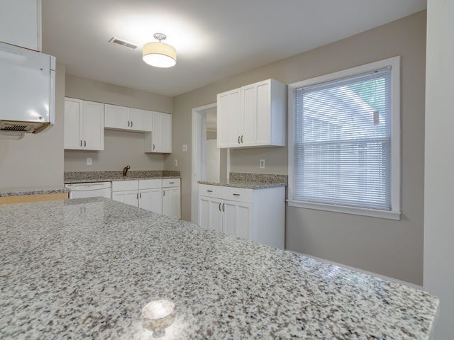 450 HOMEVILLE RD, Collierville, TN 38017