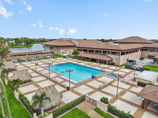 13255 SW 16th Court 211K, Pembroke Pines, FL 33027