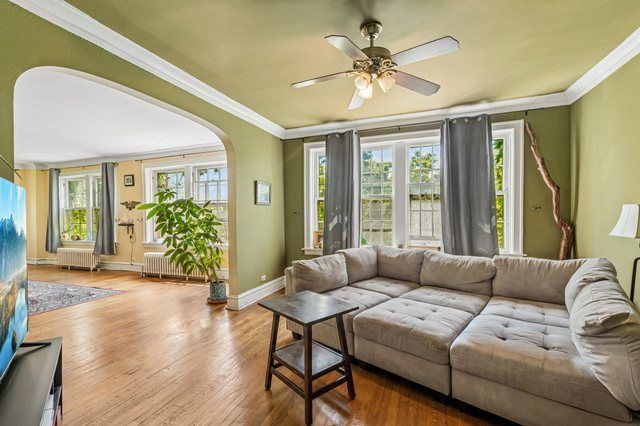 821 Brummel Street 3, Evanston, IL 60202