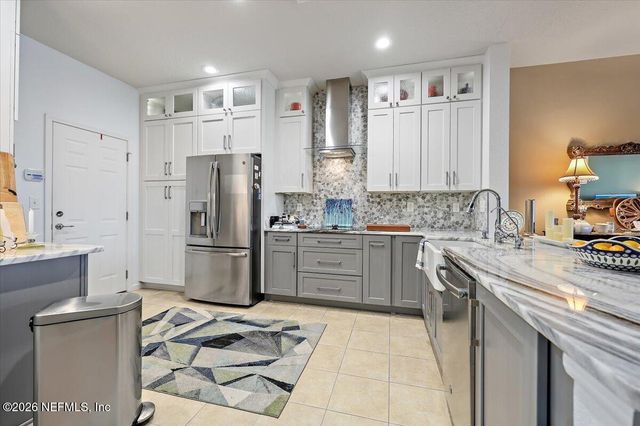 6939 WOODY VINE Drive, Jacksonville, FL 32258