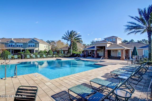 6939 WOODY VINE Drive, Jacksonville, FL 32258