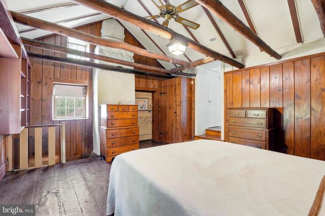 1271 BYBERRY RD, Huntingdon Valley, PA 19006