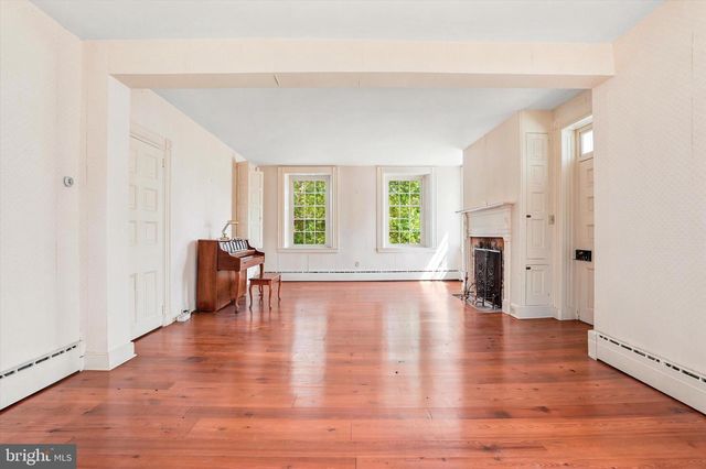 1271 BYBERRY RD, Huntingdon Valley, PA 19006