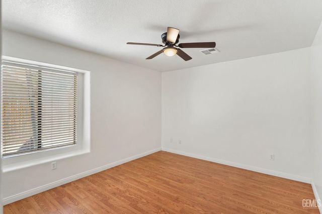 8228 Norfolk Court, Bakersfield, CA 93311