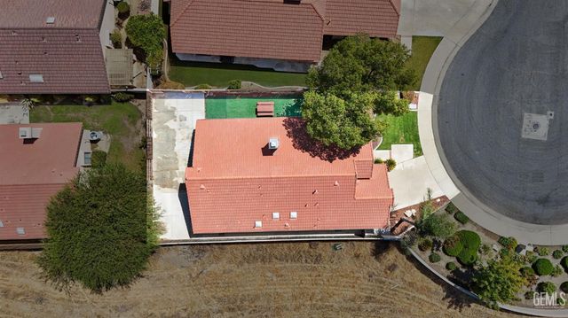 8228 Norfolk Court, Bakersfield, CA 93311